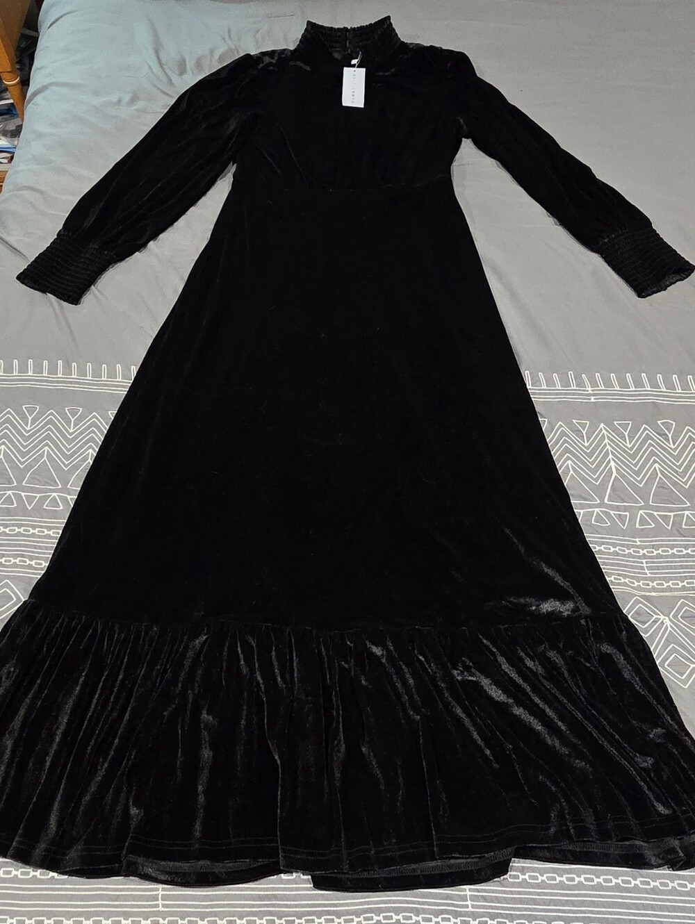 Baltic Born Elodie Velvet Maxi Dress Size Large